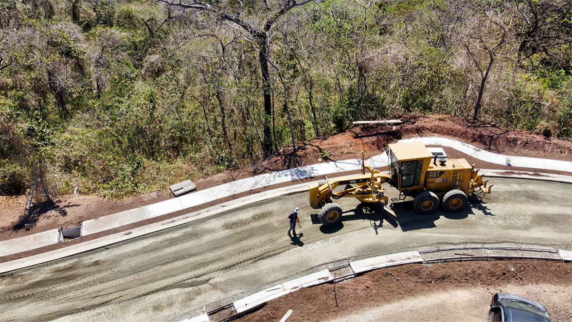 Heavy construction equipment